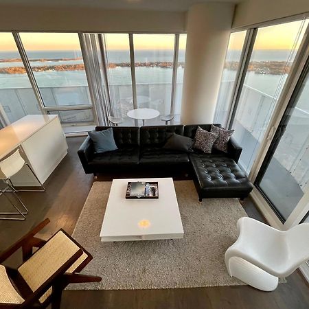 Presidential Suite Heart Of Downtown With Stunning View Toronto Exteriör bild