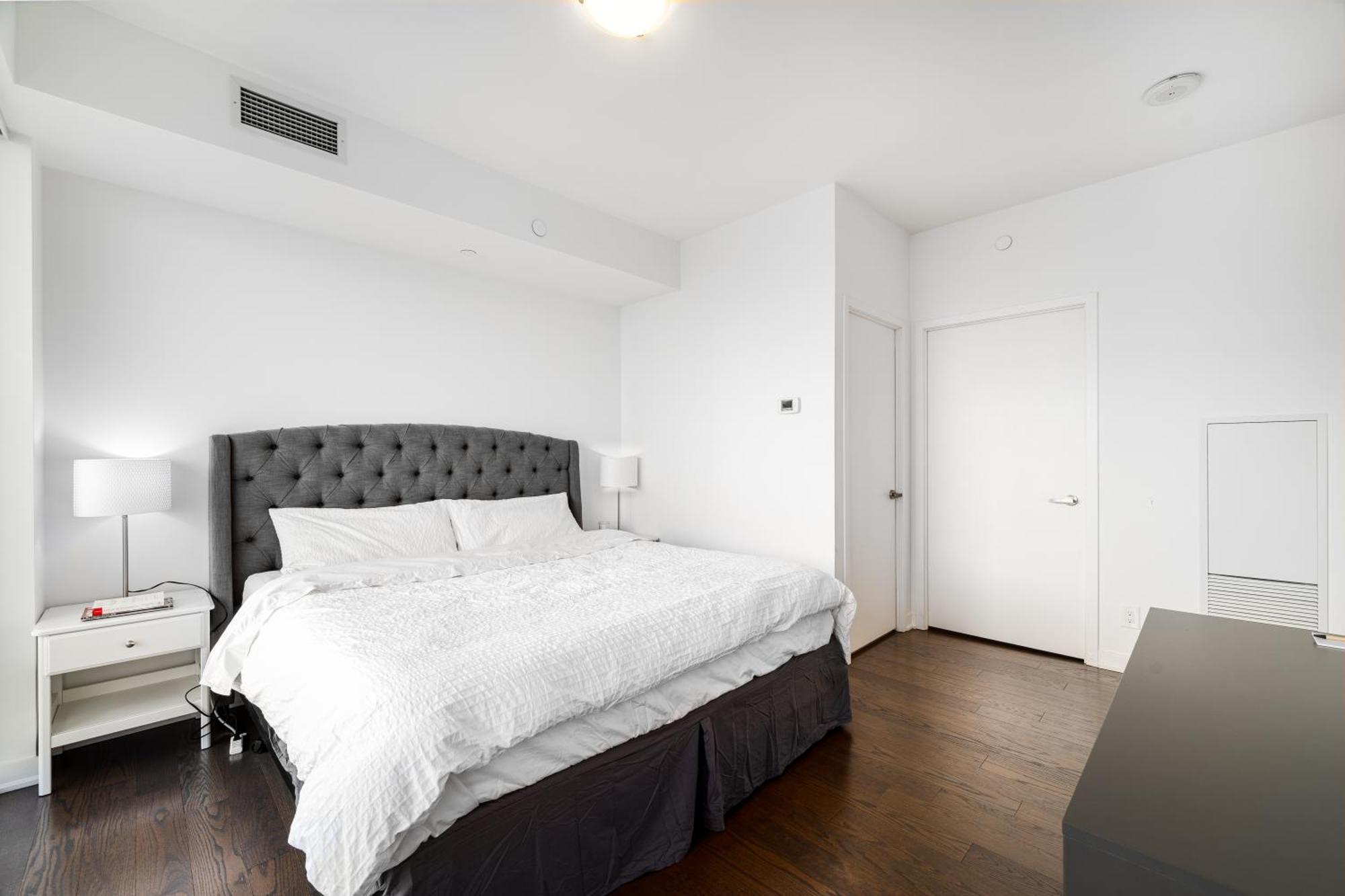 Presidential Suite Heart Of Downtown With Stunning View Toronto Exteriör bild