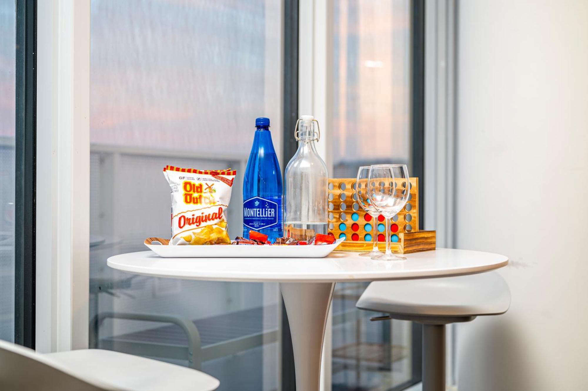 Presidential Suite Heart Of Downtown With Stunning View Toronto Exteriör bild