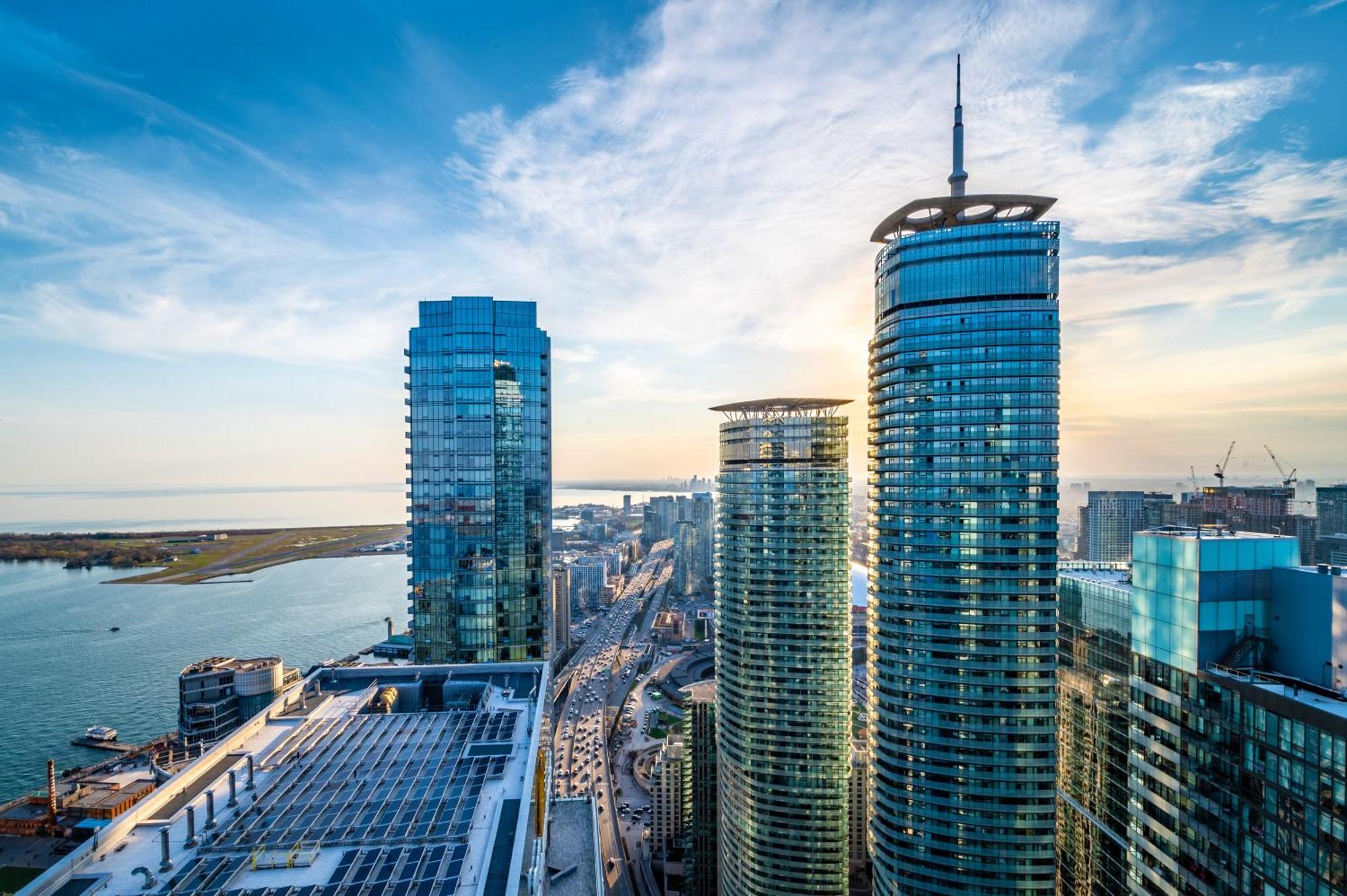 Presidential Suite Heart Of Downtown With Stunning View Toronto Exteriör bild