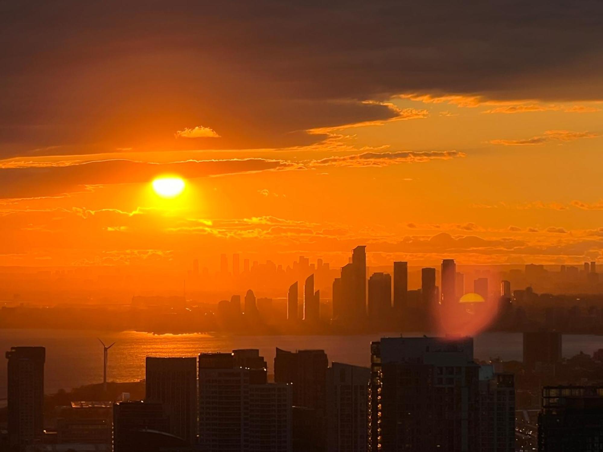 Presidential Suite Heart Of Downtown With Stunning View Toronto Exteriör bild
